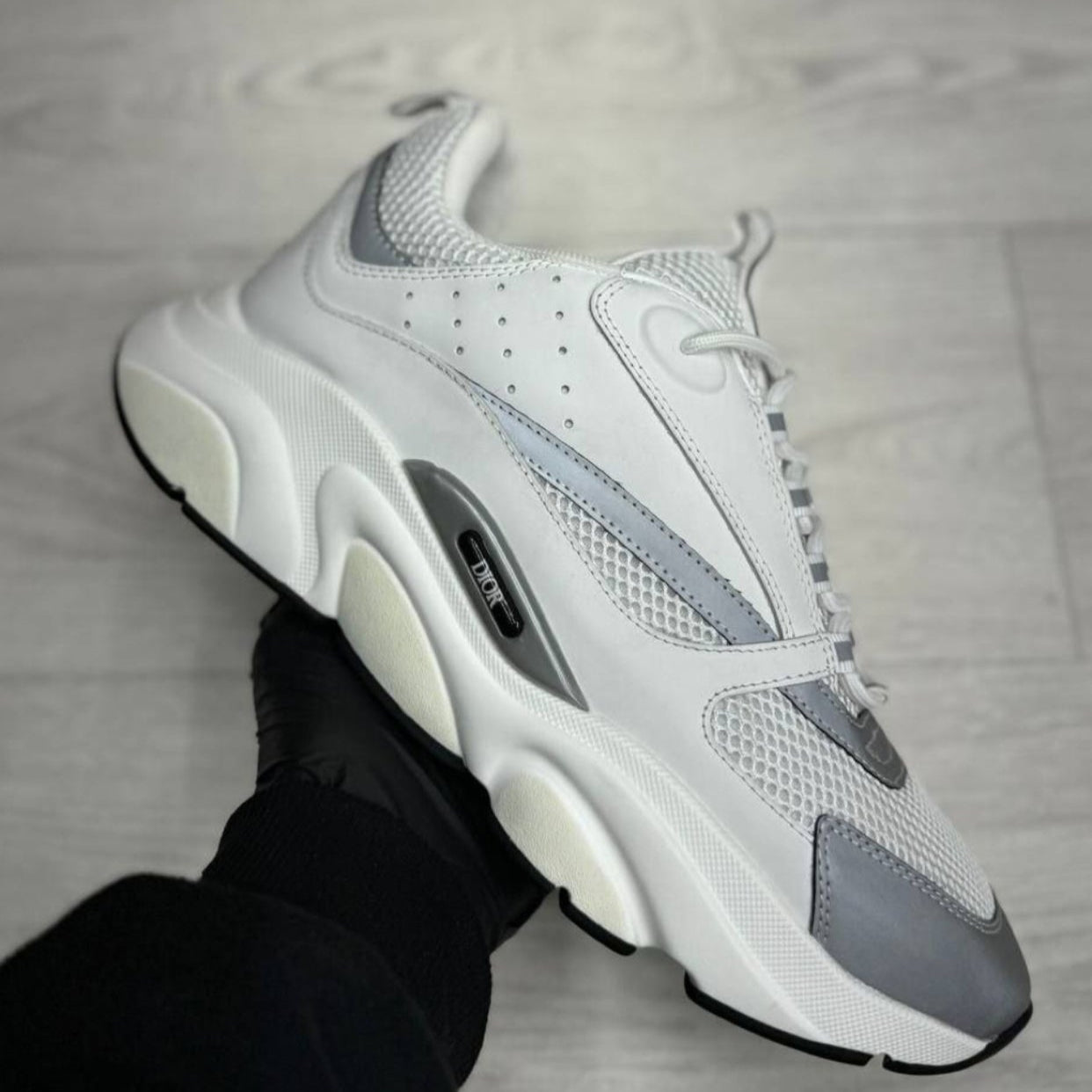 B22 Blanche